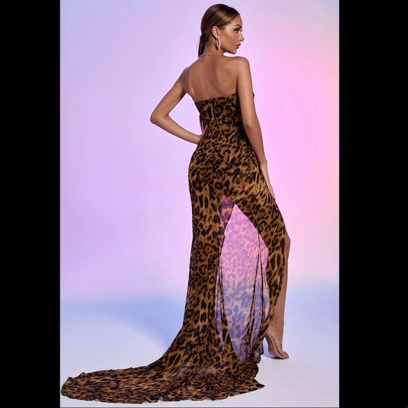 Bella Barnett - Picture 3 of 3